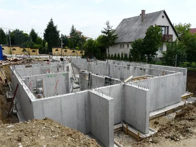 Monolit Beton () Monolit Beton